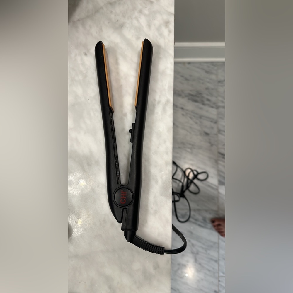 Chi straightener / flat iron, like new